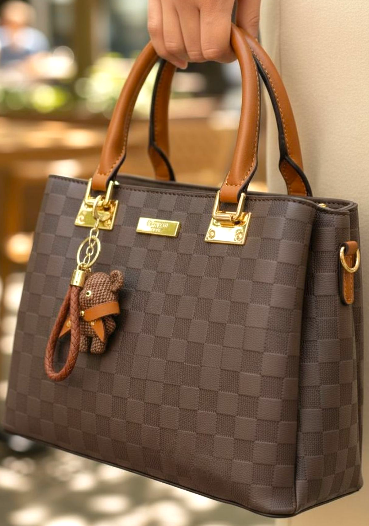 Bessie London Check Tote with Keyring – Grey